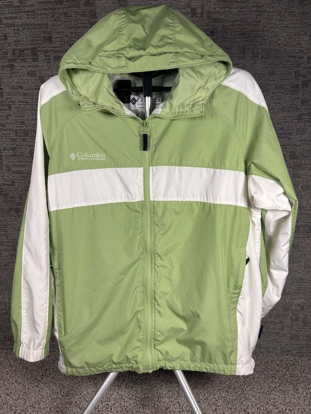 Columbia Sportswear Company Women's Hooded Windbreaker Lime Green and White 194